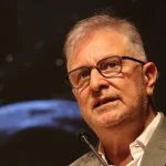 “Belki Yaz Erken Gelir”e Büyük Onur: Yekta Kopan Ödülün Sahibi Oldu cevdet-kudret-edebiyat-odulu-yazar-yekta-kopa-4-19600745_amp