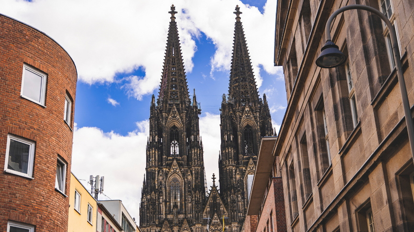 Köln Katedrali’nde Turistik Ziyaretler Ücretli Hale Geliyor!